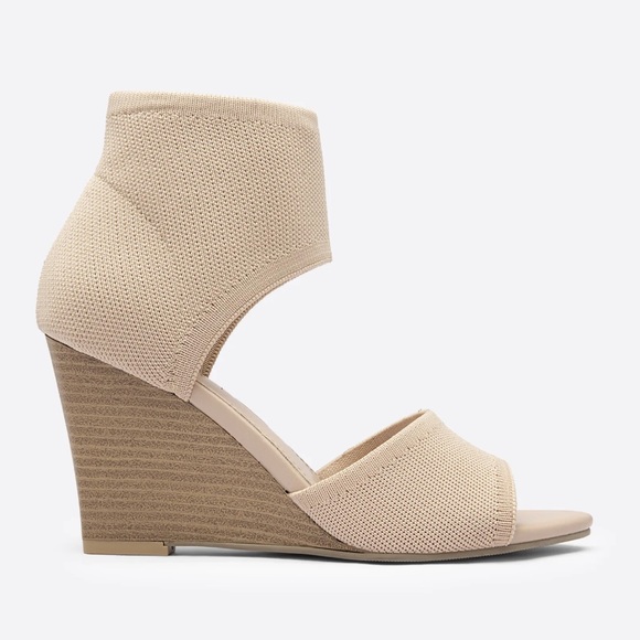 Wedge sandals Newbella size 7.5 - Picture 2 of 11